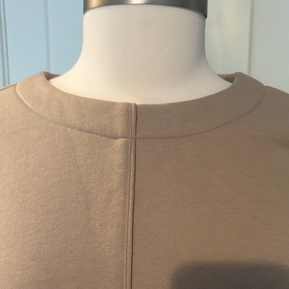 Doe & Rae Classic Tan terry Sweatshirt. NWOT sz S. - Picture 2 of 6